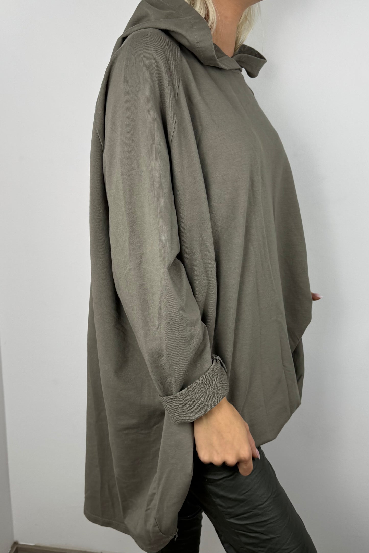 Oversize Hoodie mit Art-Print Rückseite –Mud