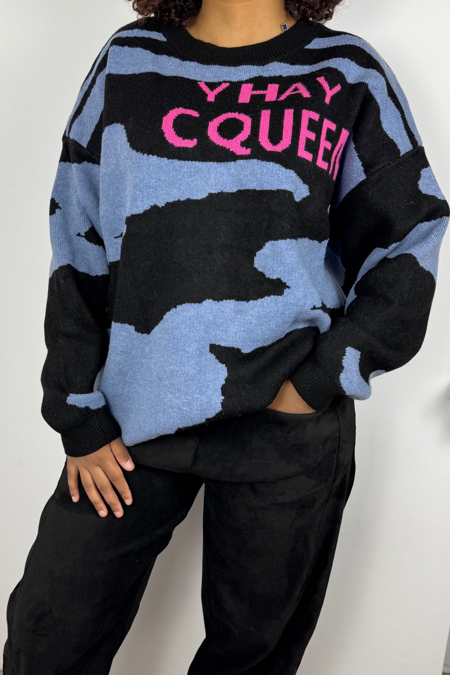 Strickpullover „Y Hay Queen“ – Blau