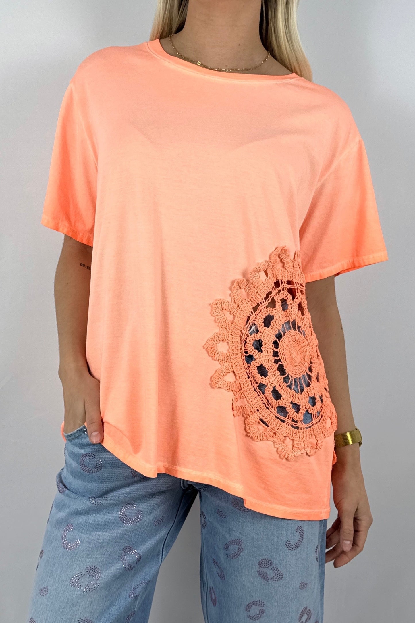 Shirt mit großem Häkel Muster-Neon Orange