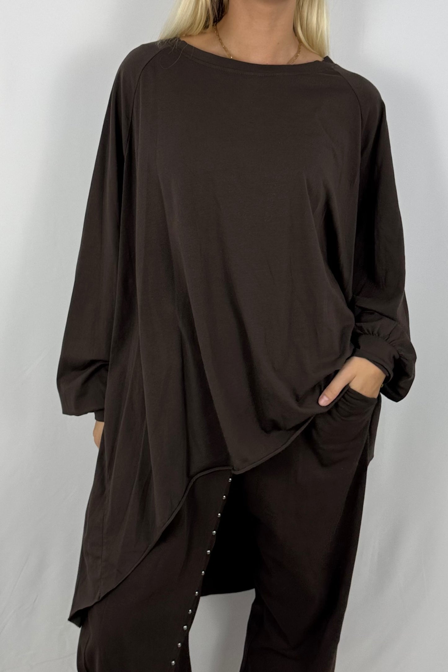 Oversize-Shirt „STYLE“ mit Leo-Print auf dem Rücken-Schoko