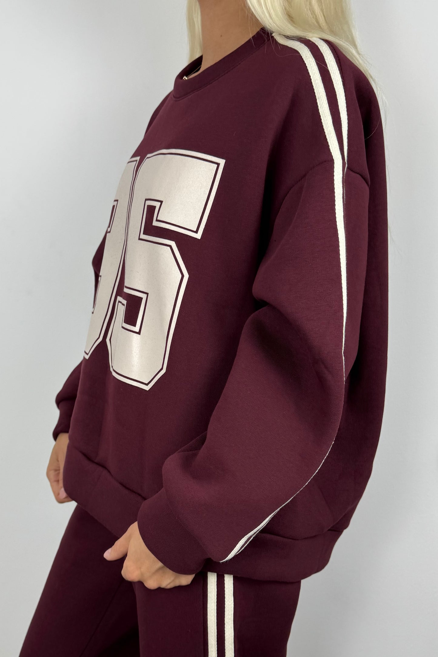 Trendiger Oversize-Sweater mit Print „95“ –Bordeux