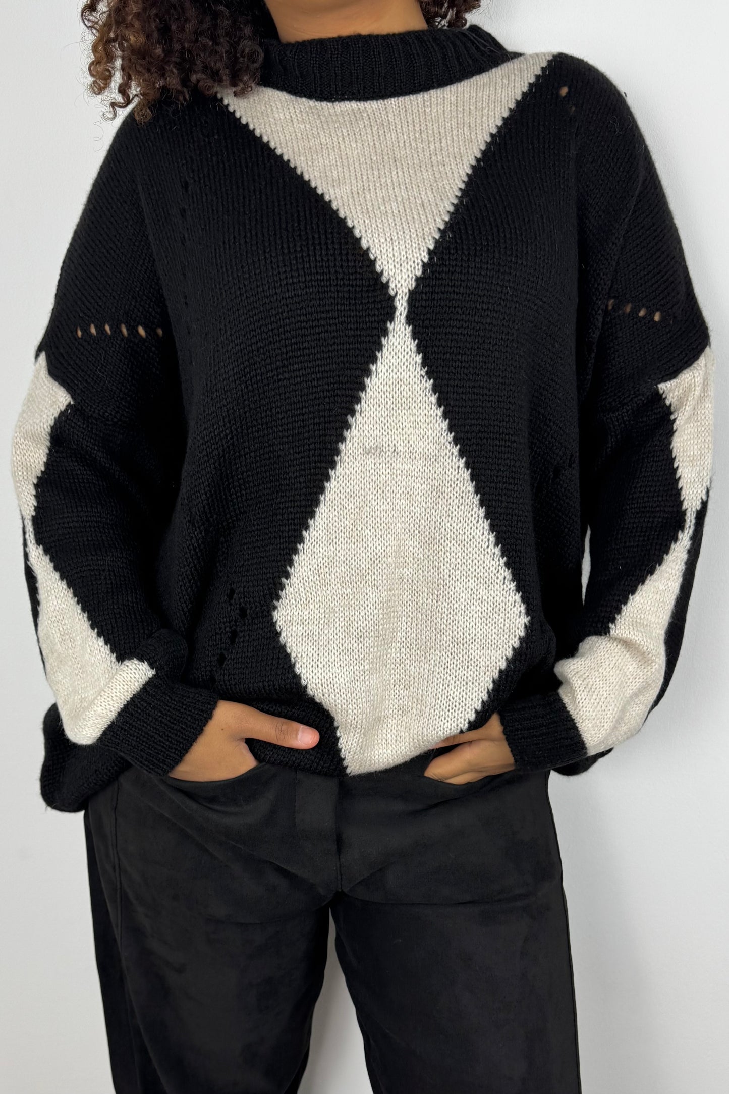 Strickpullover mit Rautenmuster –Schwarz