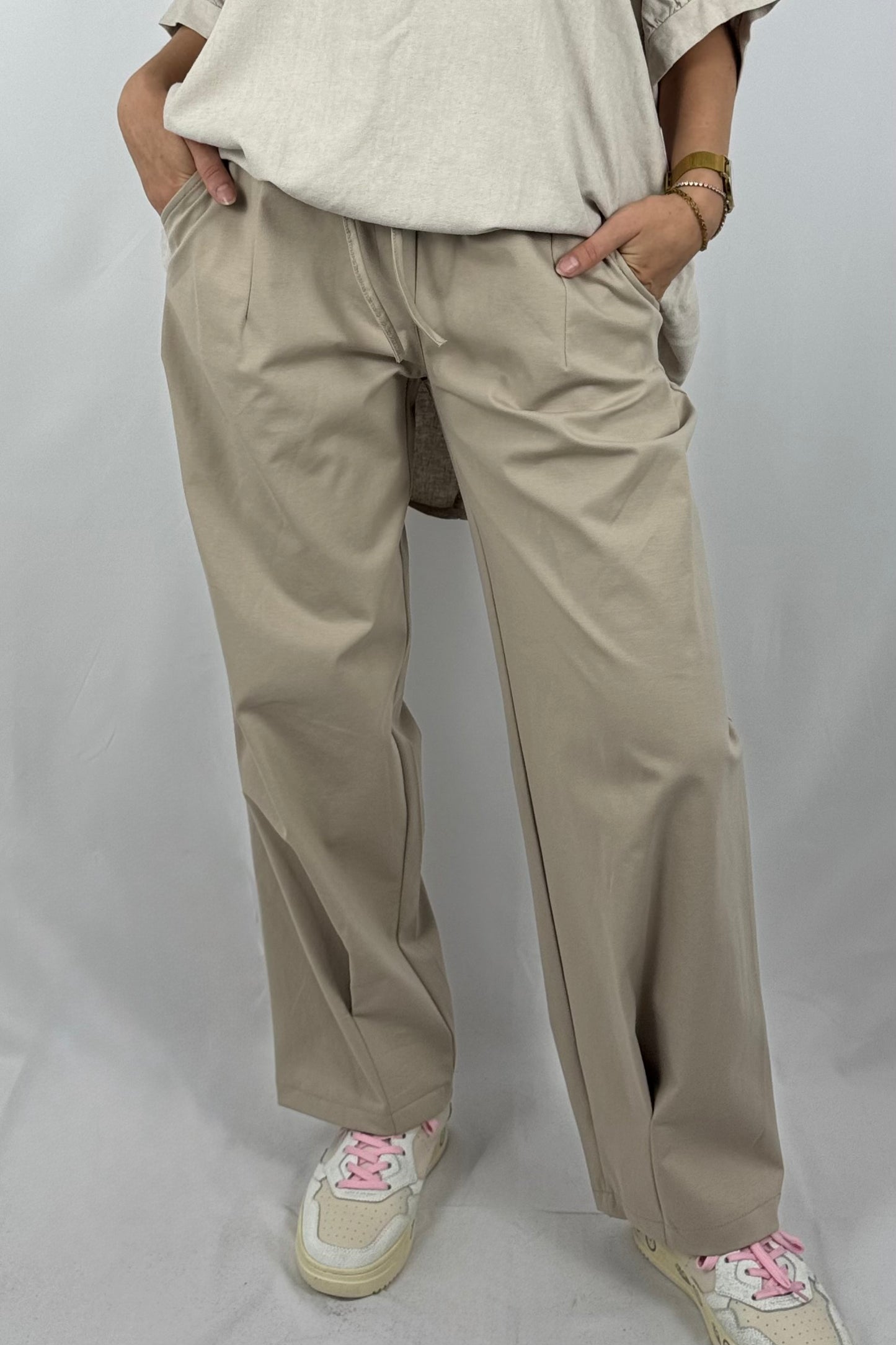 Paperbag-Hose in Rosa – Komfort trifft Eleganz-Beige