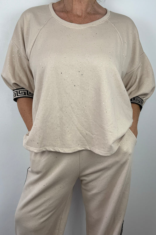 Damen-Shirt mit Glanz – verspielte Ärmel & figurschmeichelnd