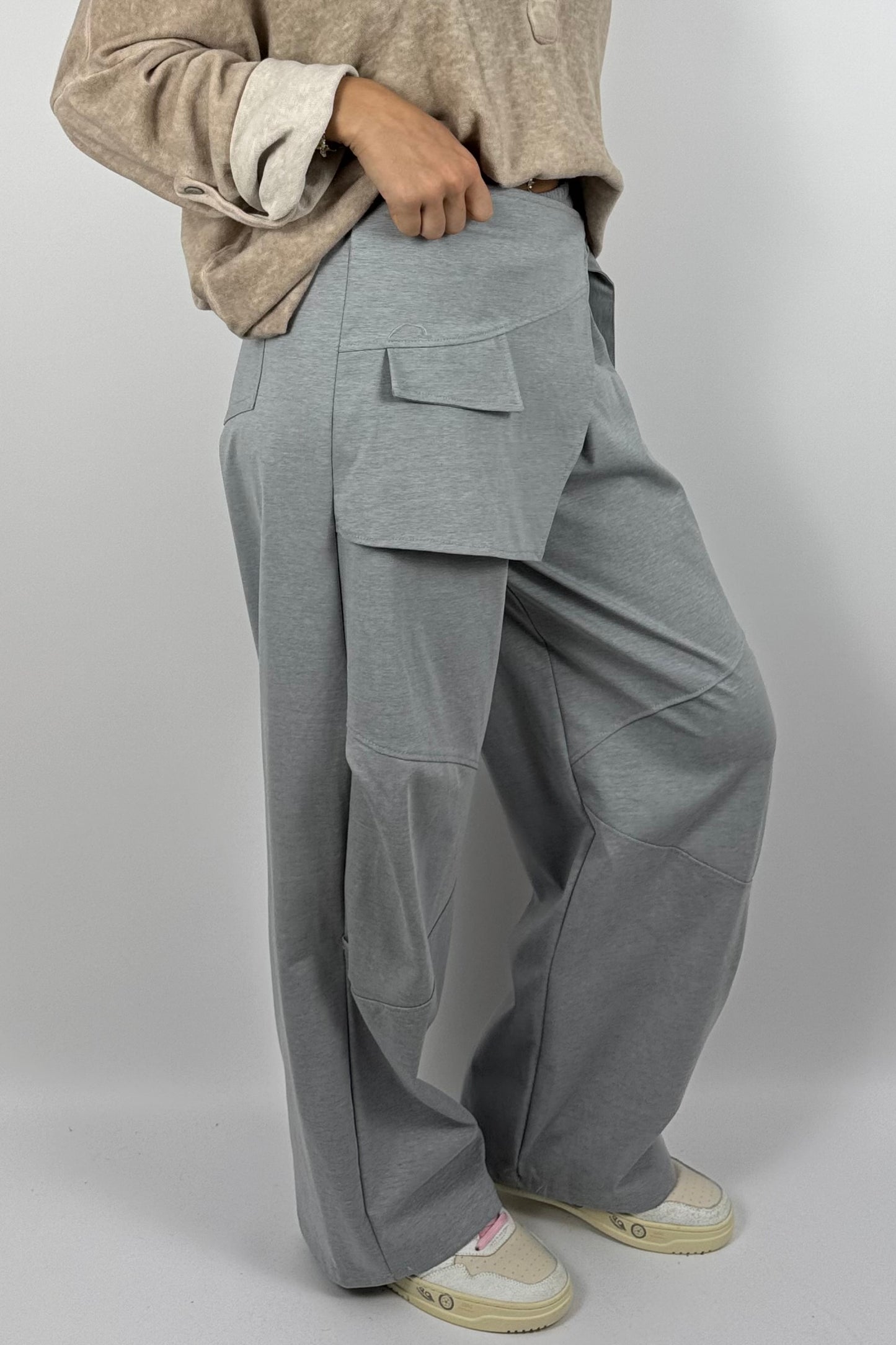 Lässige Hose mit Wickel-Detail & Schnalle-Grau