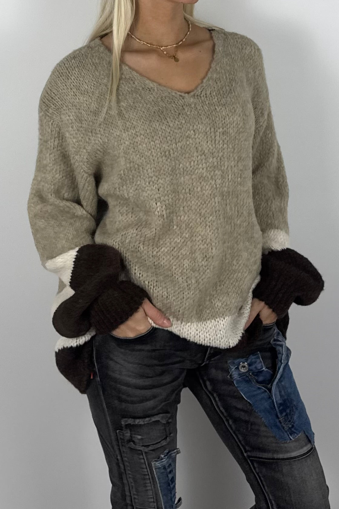 Damen Oversize Strickpullover mit V-Ausschnitt – Beige