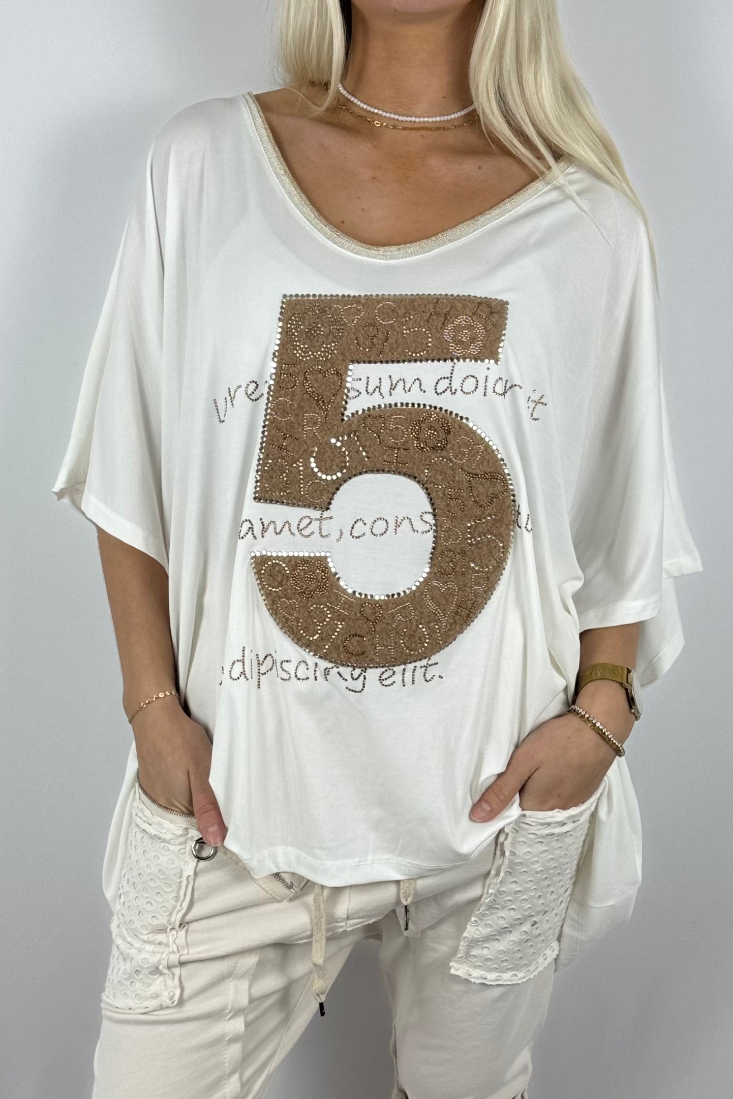 Oversize-Shirt mit Strass-Applikation „5“-Weiß