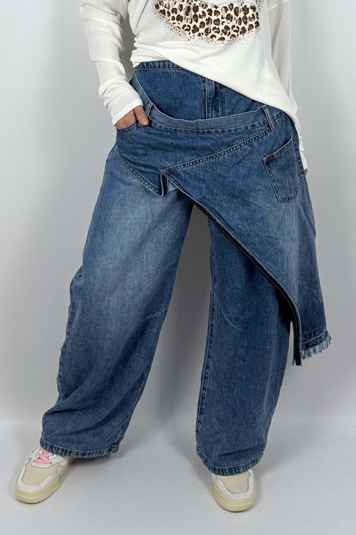 Damen Baggy Jeans mit Wickel-Detail