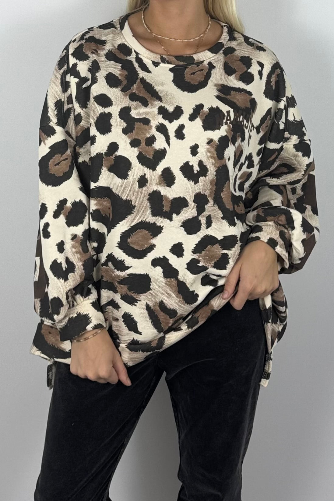 Leo Oversize Sweatshirt „Namaste“-Beige