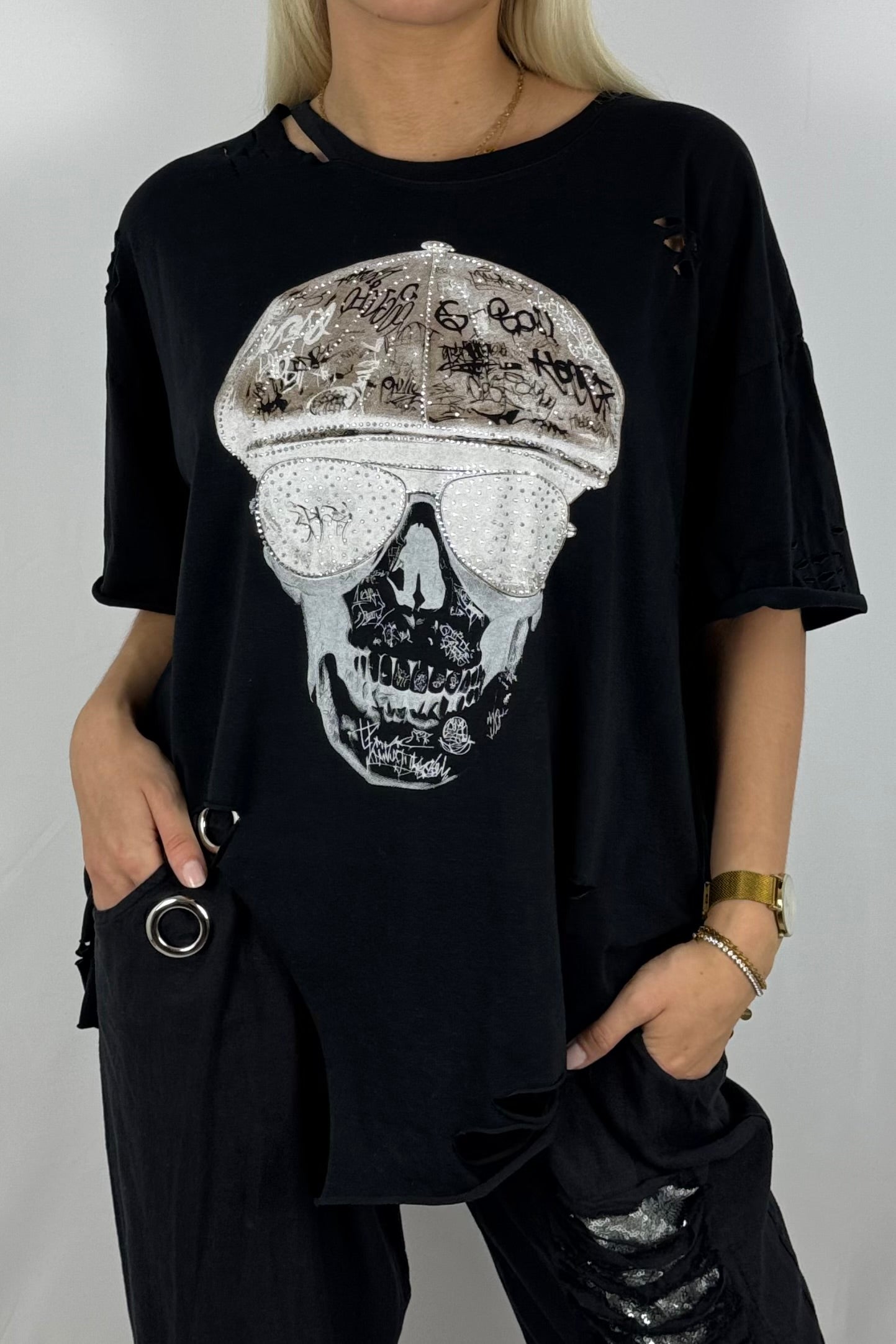 Oversize Shirt mit Skull-Print & Destroyed-Look-Schwarz