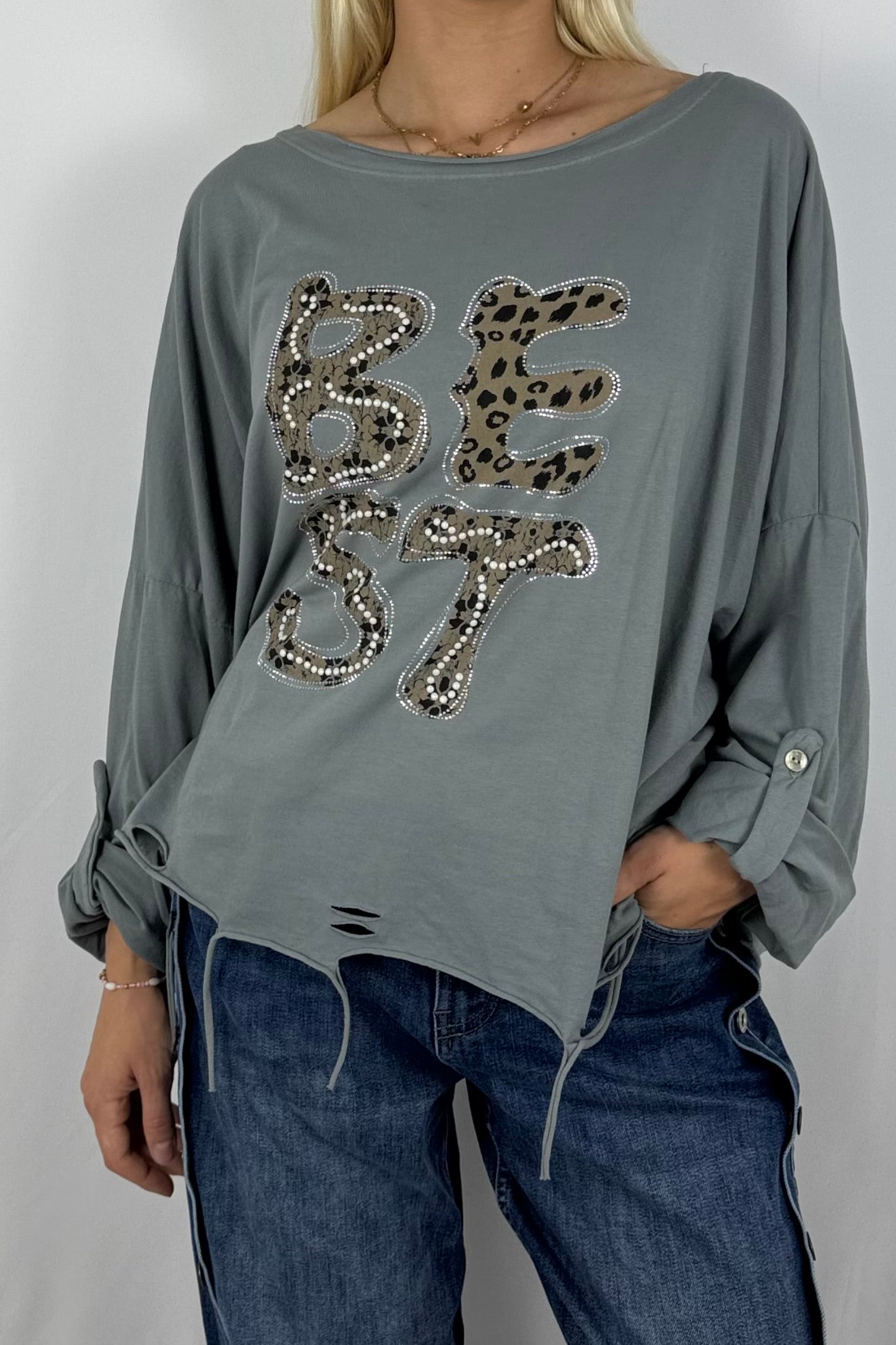 Oversize-Shirt „BEST“ mit Leo-Print und Strass-Details-grau