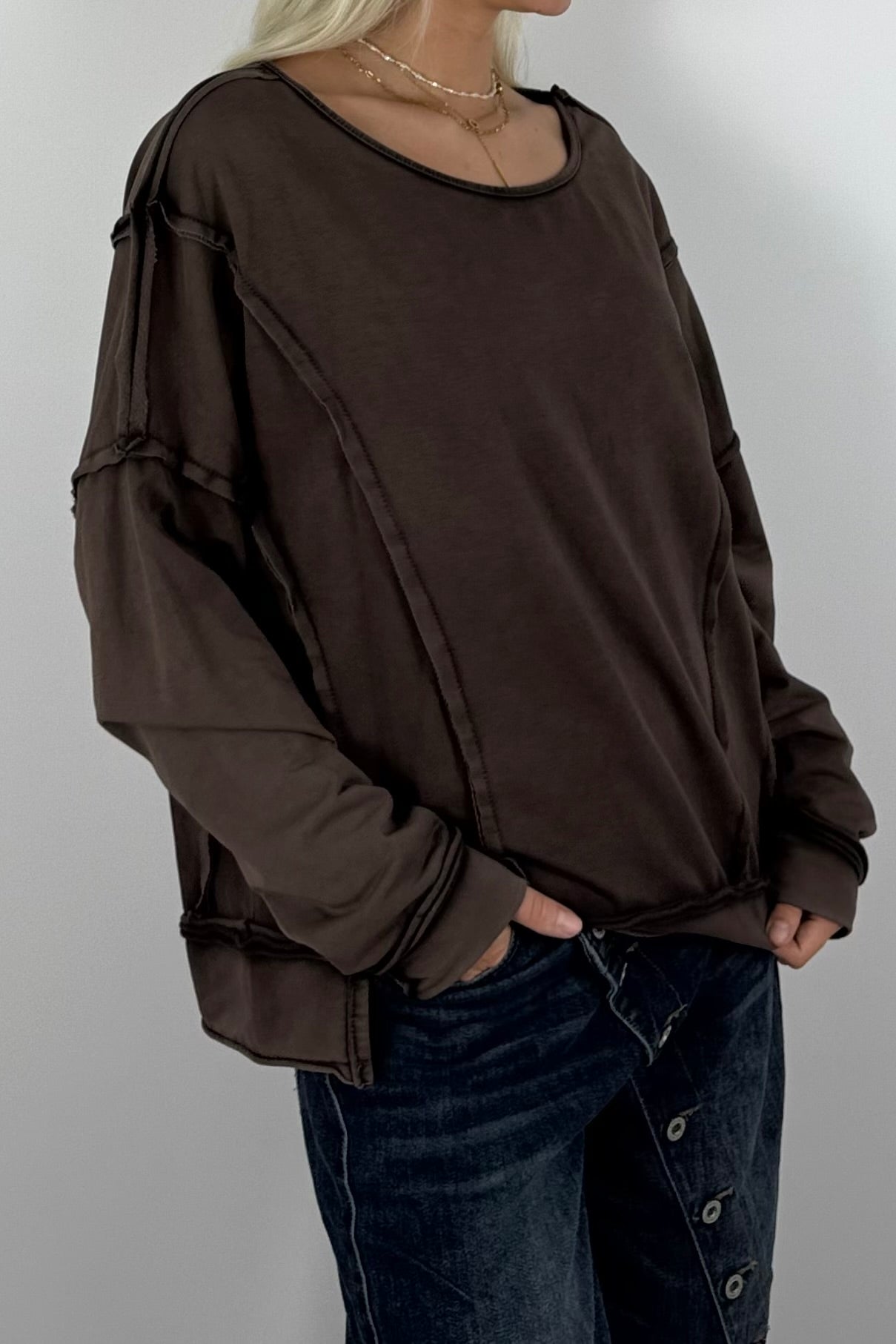 Oversize Shirt mit dekorativen Nahtdetails –Schoko
