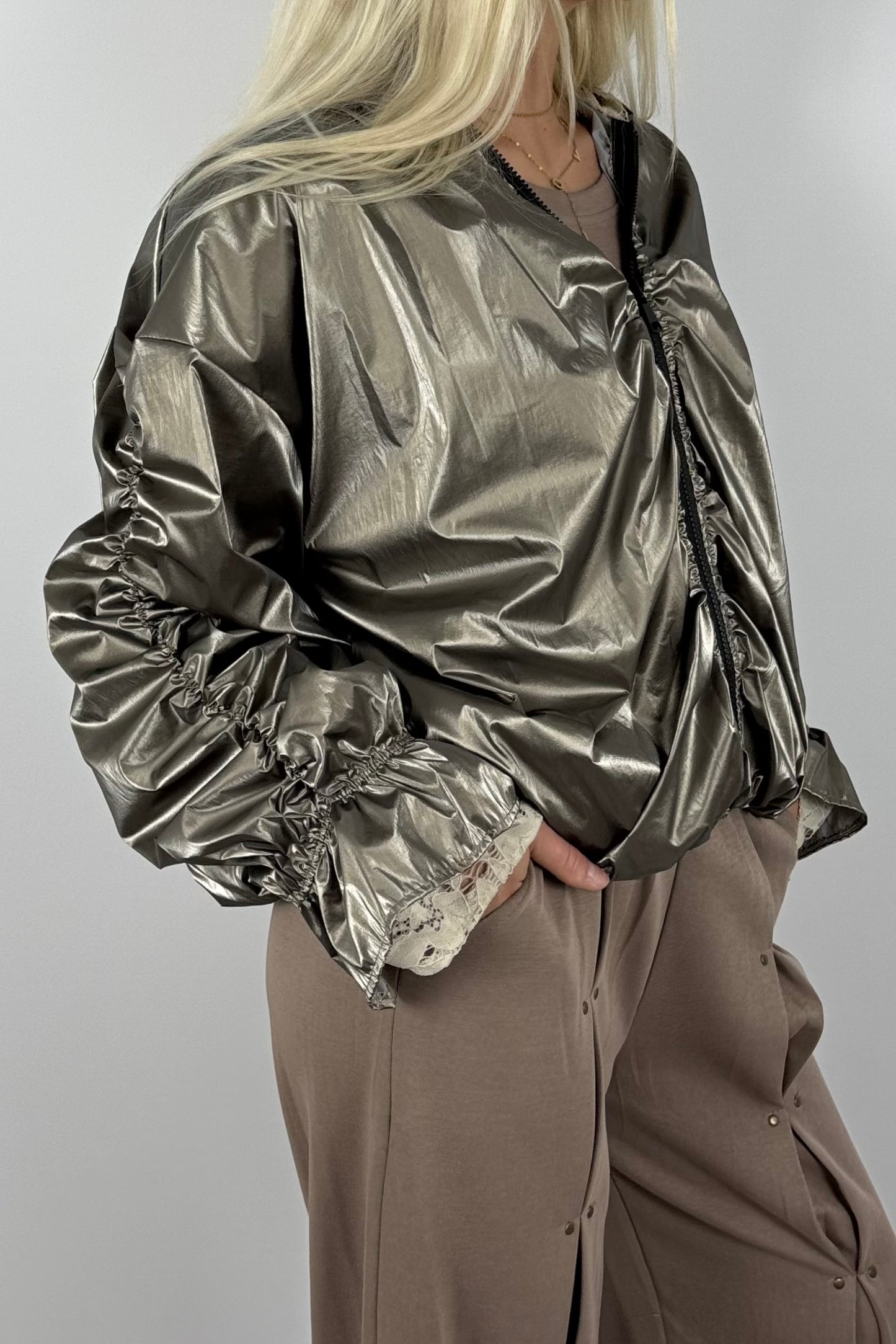 Damen Glanz-Jacke mit Kapuze – Metallic Look - Bronze