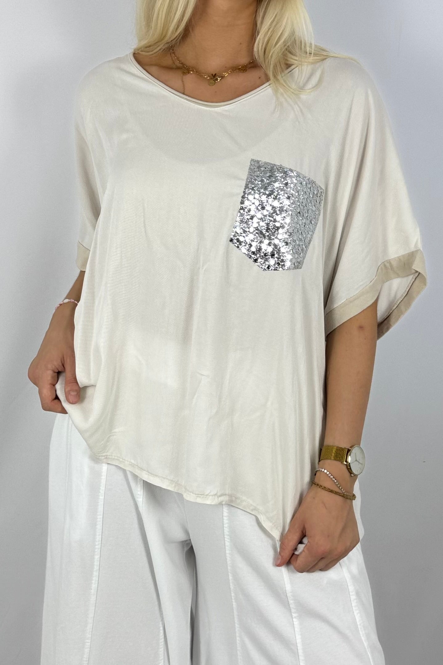 Oversize Shirt mit Pailletten-Brusttasche-Beige