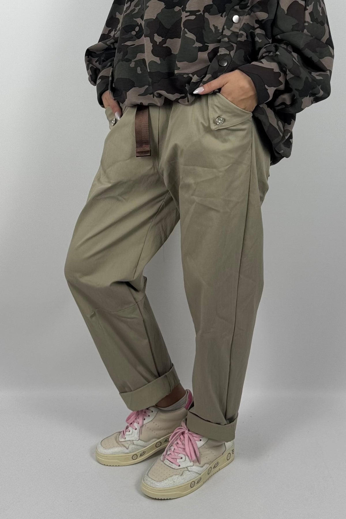 Modische Damen Balloonhose mit Gürtel – Mud