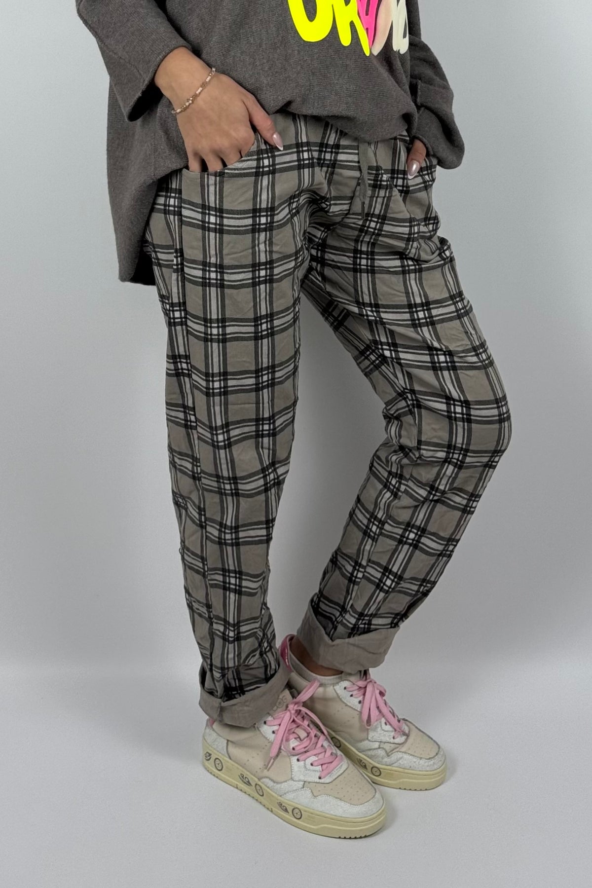 Damen Schlupfhose mit Karomuster-Mud