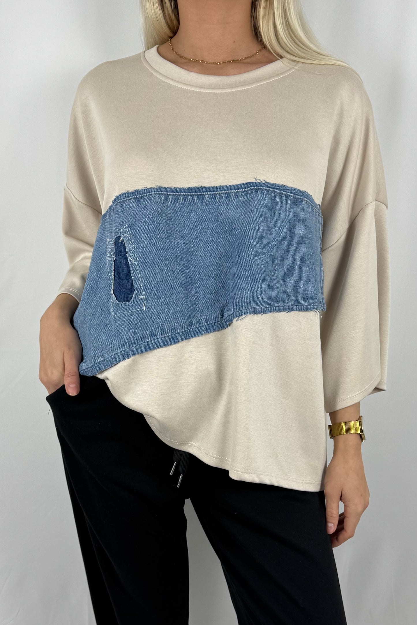 Oversize Damen Shirt mit Denim Patch und Used Look Detail-Beige