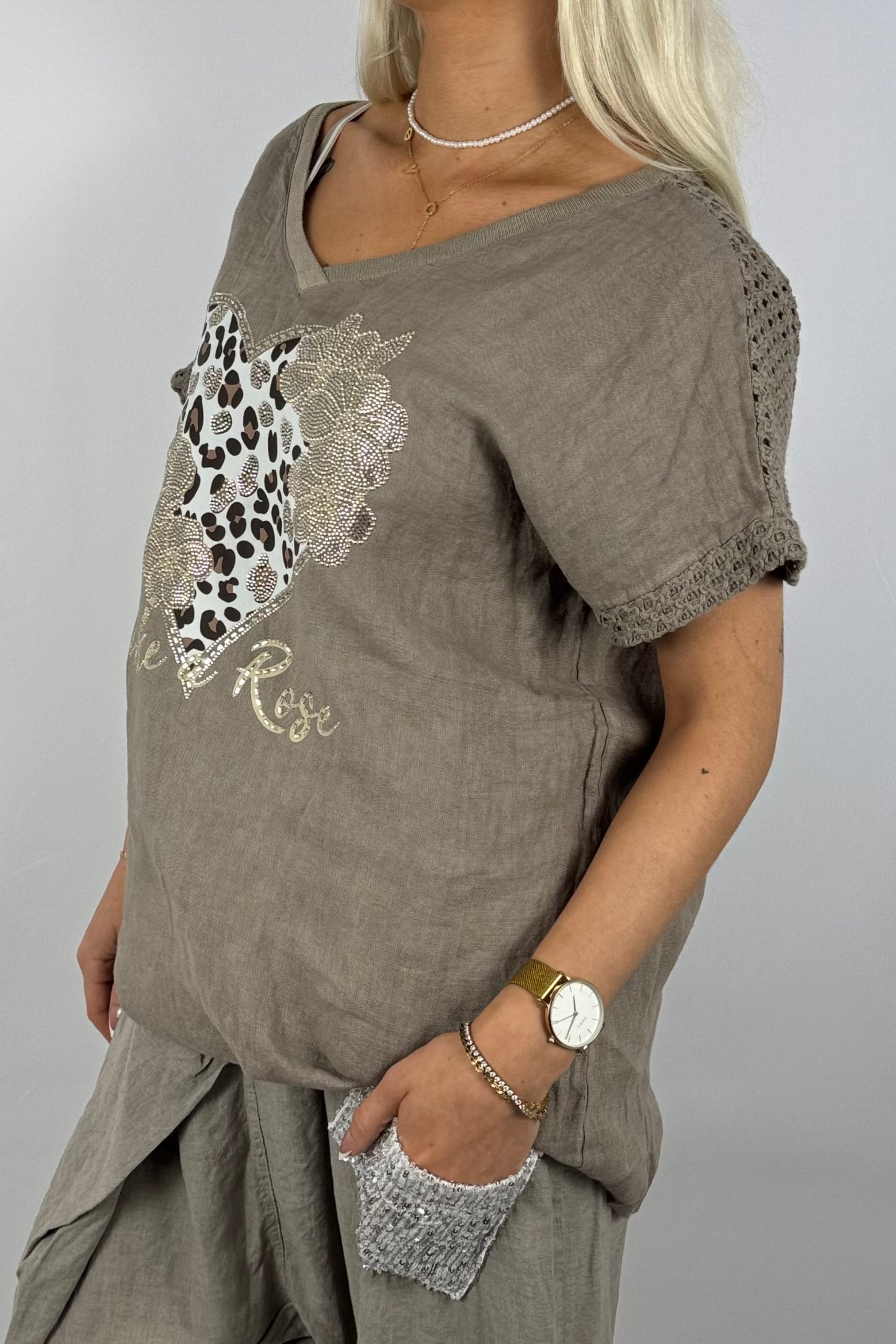 Leinen-Shirt mit Herzmotiv und Strass-Mud