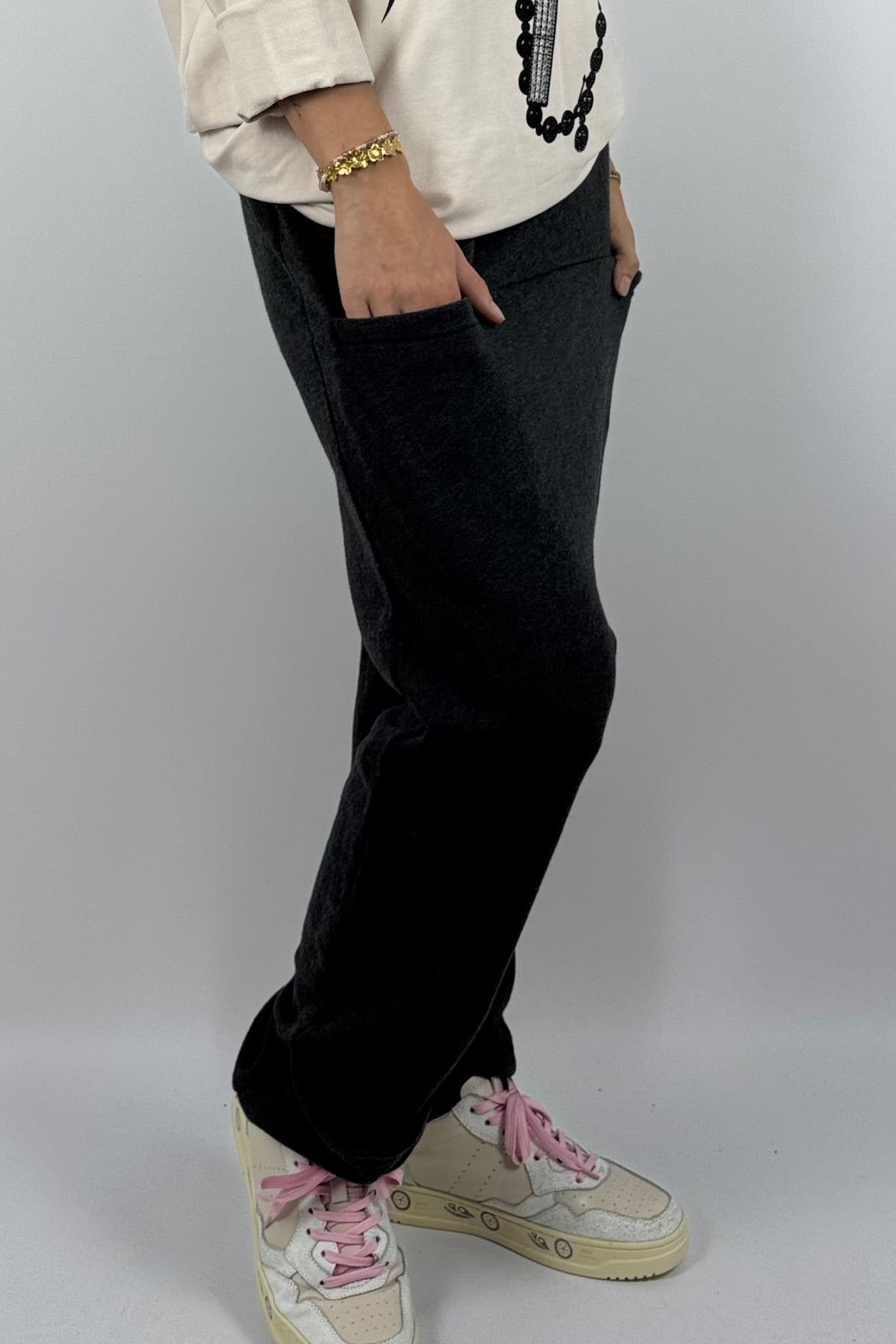 Lässige Baggy-Hose mit Taschen – Schwarz