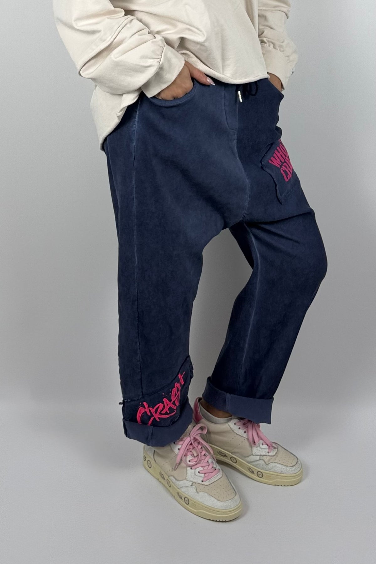 Damen Baggy-Hose mit Statement-Print-Navy