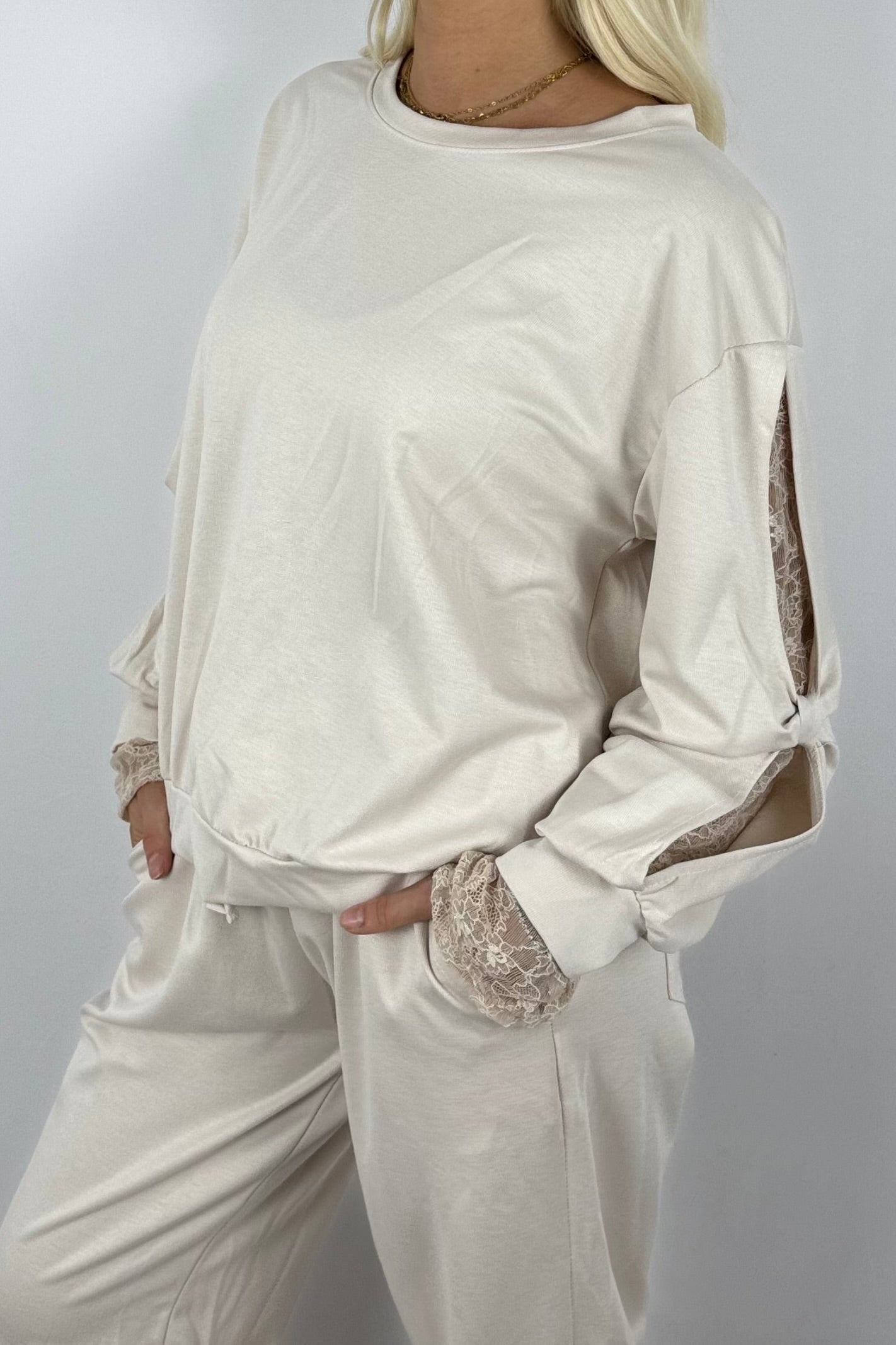 Damen Sweatshirt aus Viskose – Oversize mit Raffärmeln-Beige