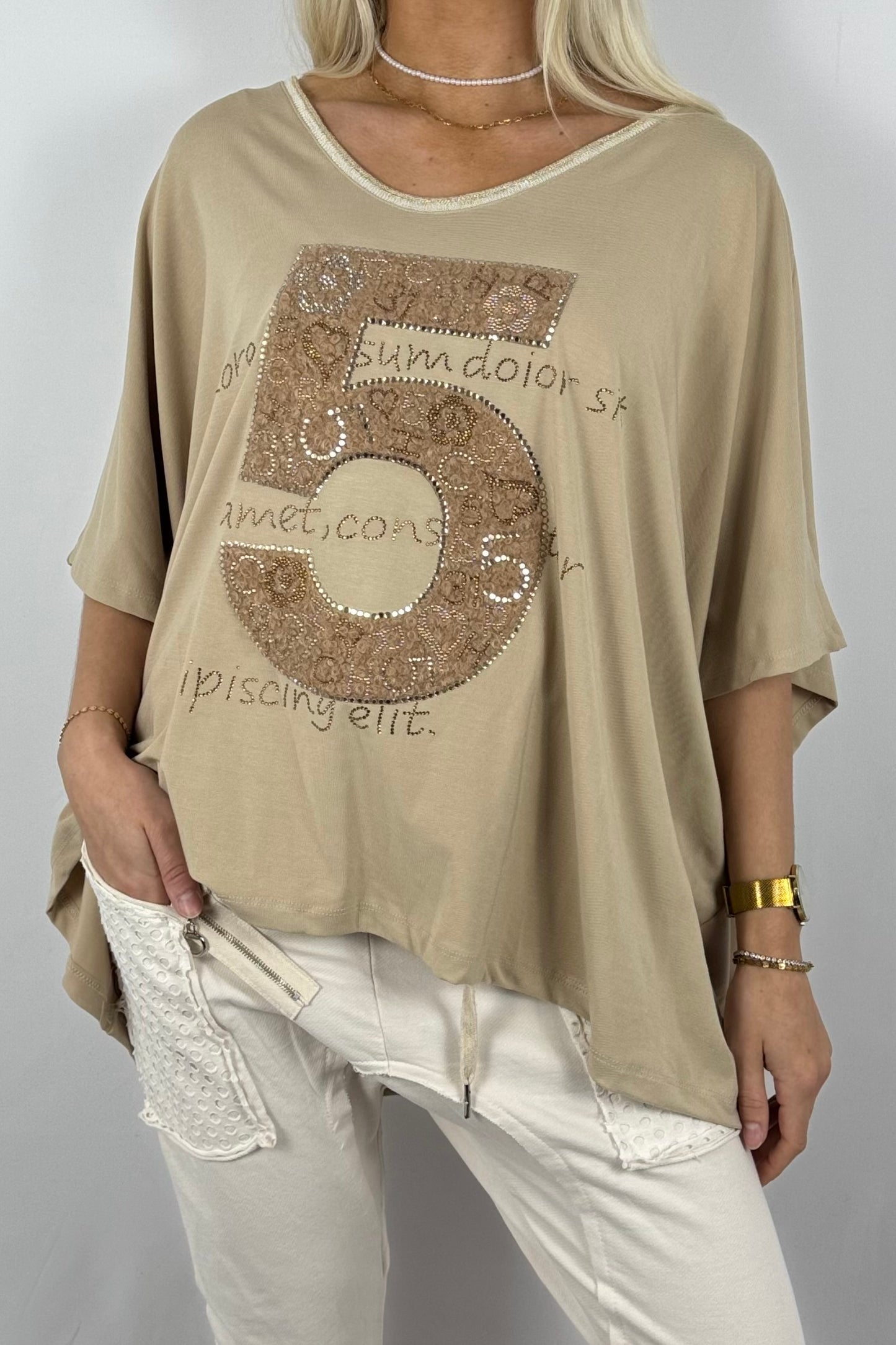 Oversize-Shirt mit Strass-Applikation „5“-Kamel