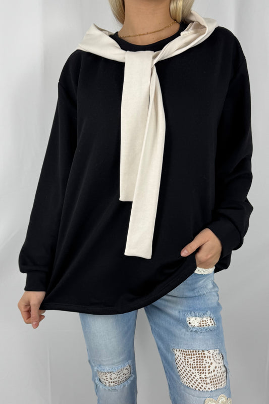 Oversize Pullover mit Schal-Detail-Schwarz
