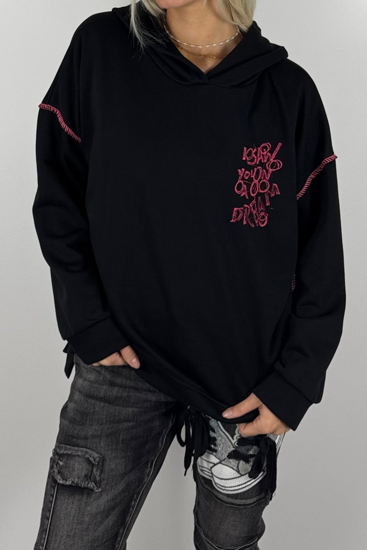 Damen-Hoodie mit Schriftprint und Ziernähten-Schwarz
