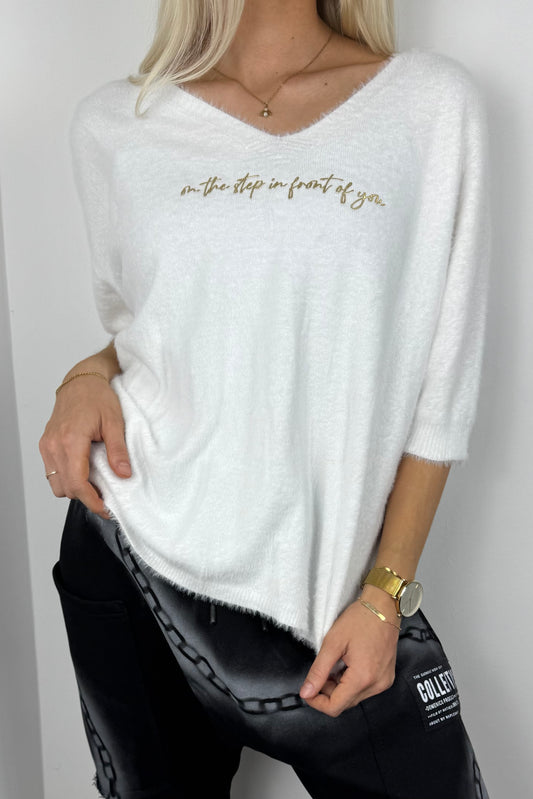 Shirt mit V-Ausschnitt und Stickerei –Weiß