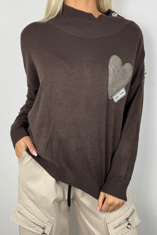 Oversize Shirt mit Herz-Patch & Zierknöpfen –Choco