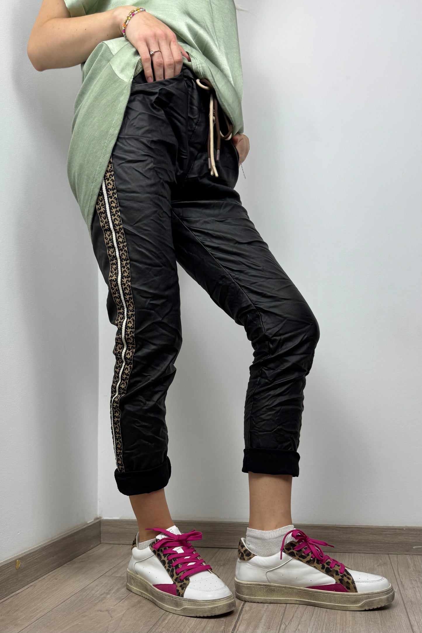 Damenhose mit seitlichem Musterstreifen – Einheitsgröße, elastischer Bund