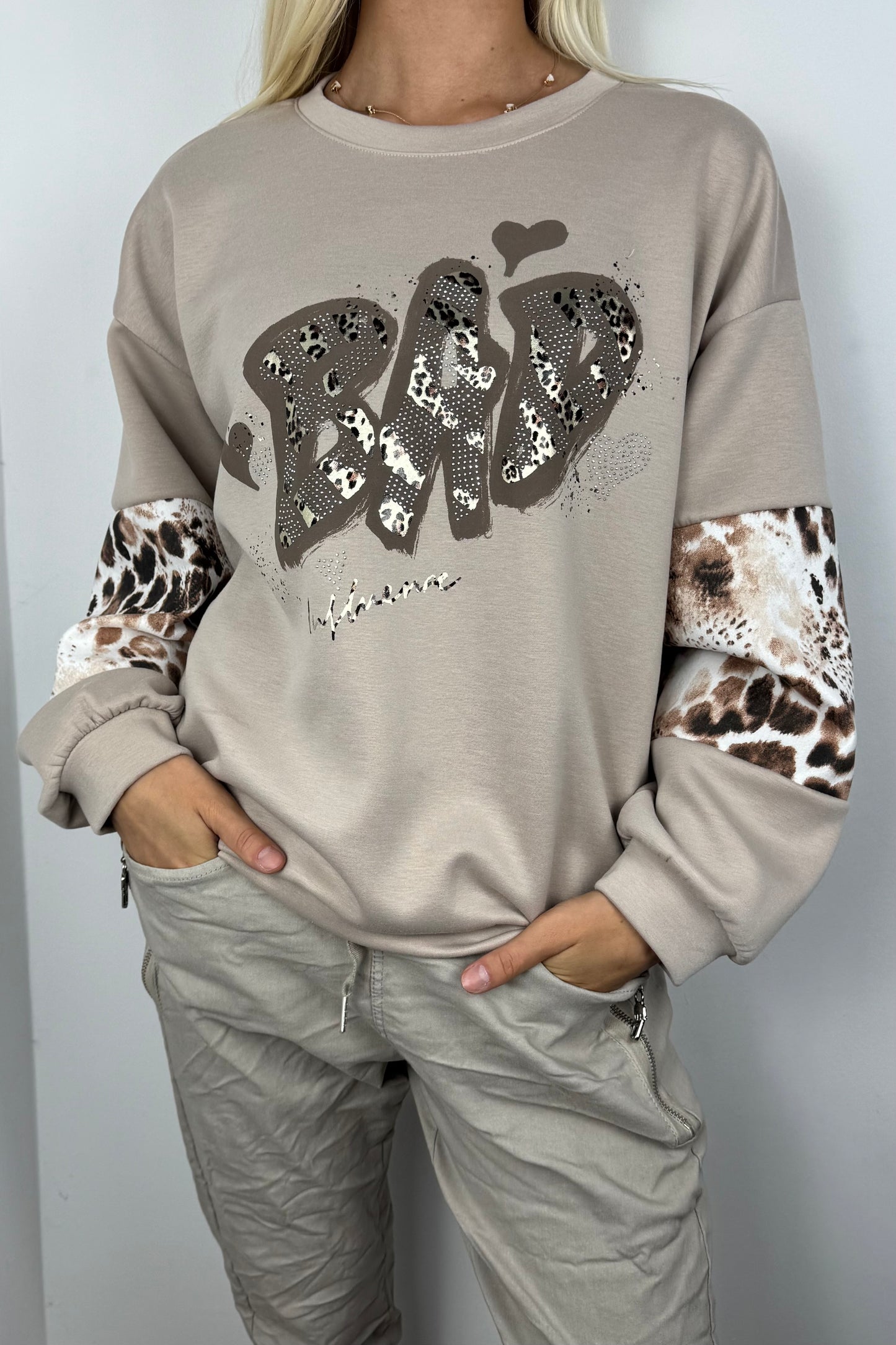 Oversize Sweatshirt mit Print & Animal-Details –Beige