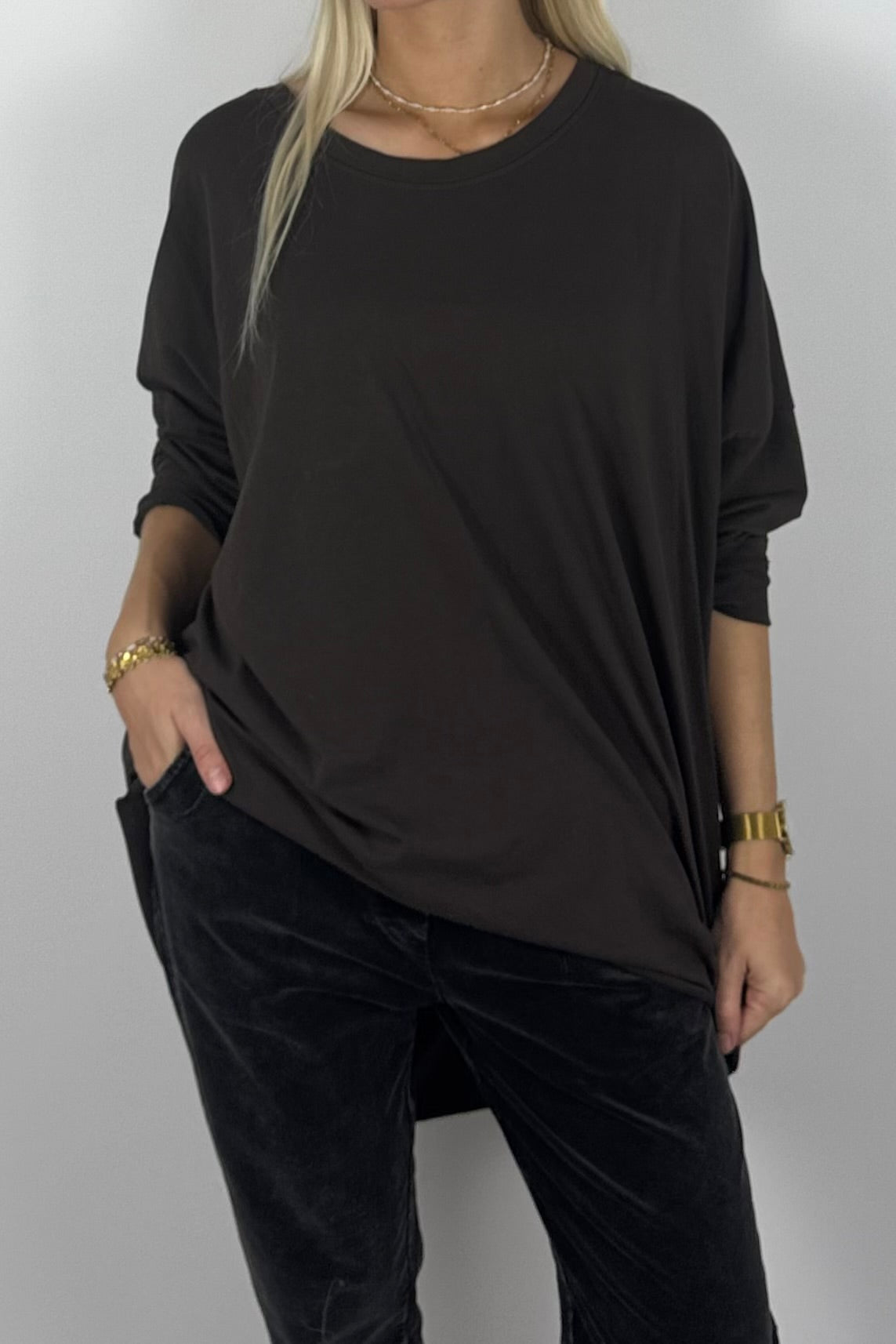 Damen Oversize Shirt mit STYLE-Print – Schoko