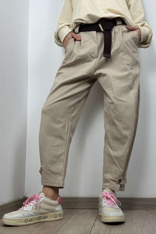 Paperbag-Hose mit Gürtel-Beige