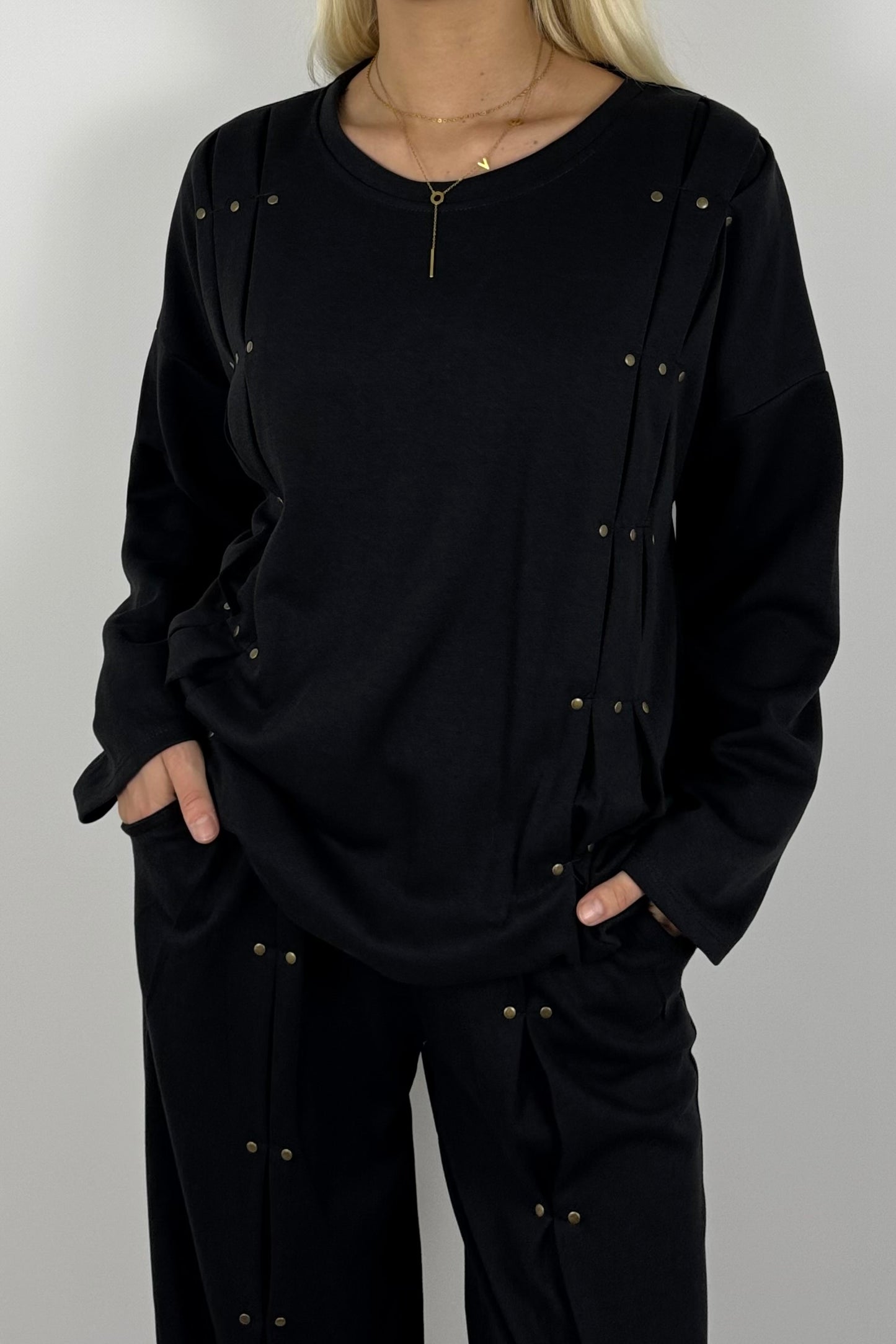 Damen Oversize Sweatshirt mit Nieten & Faltendetails – Schwarz