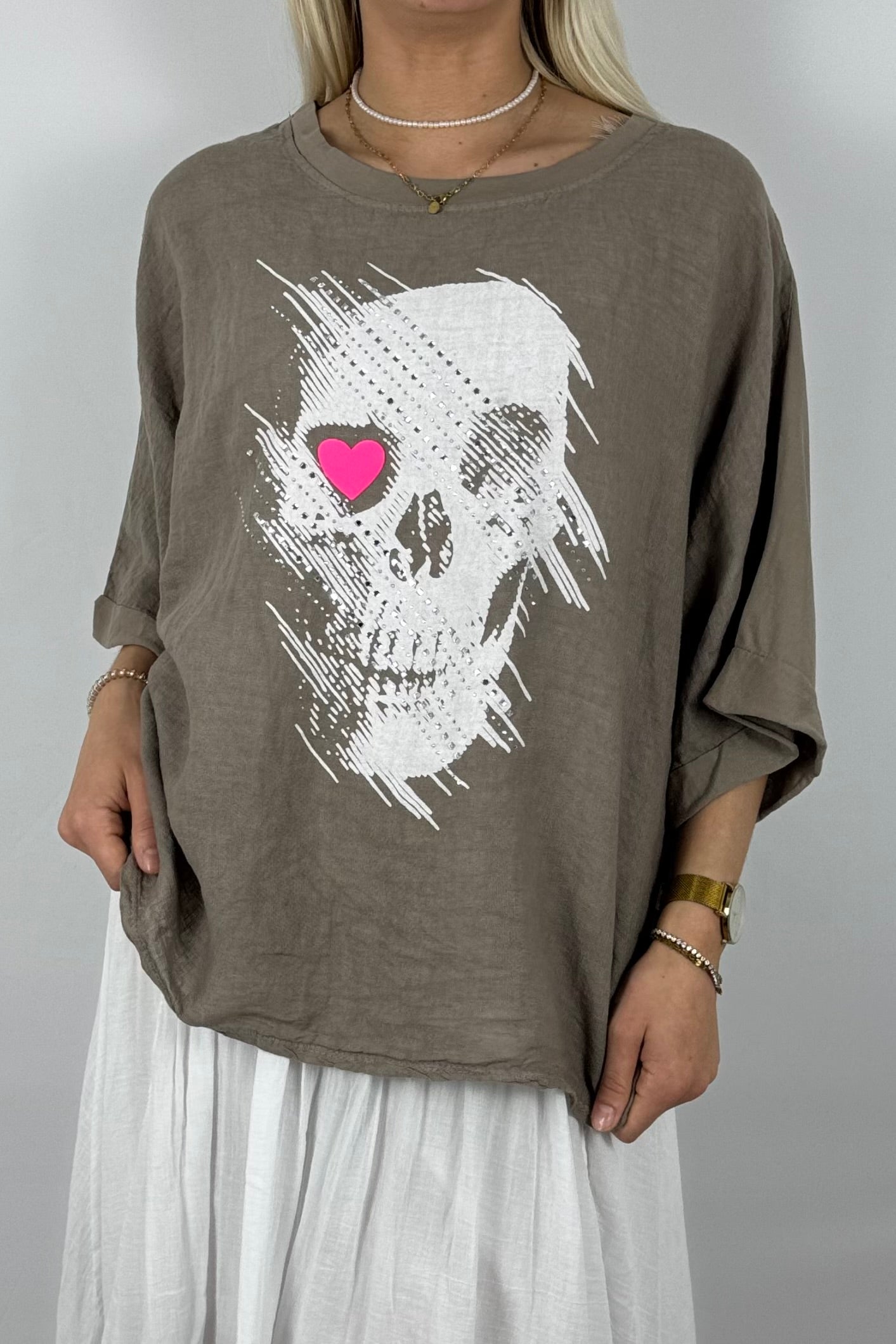 Oversize Shirt mit Skull & Herz Print – Leinenmix-Mud