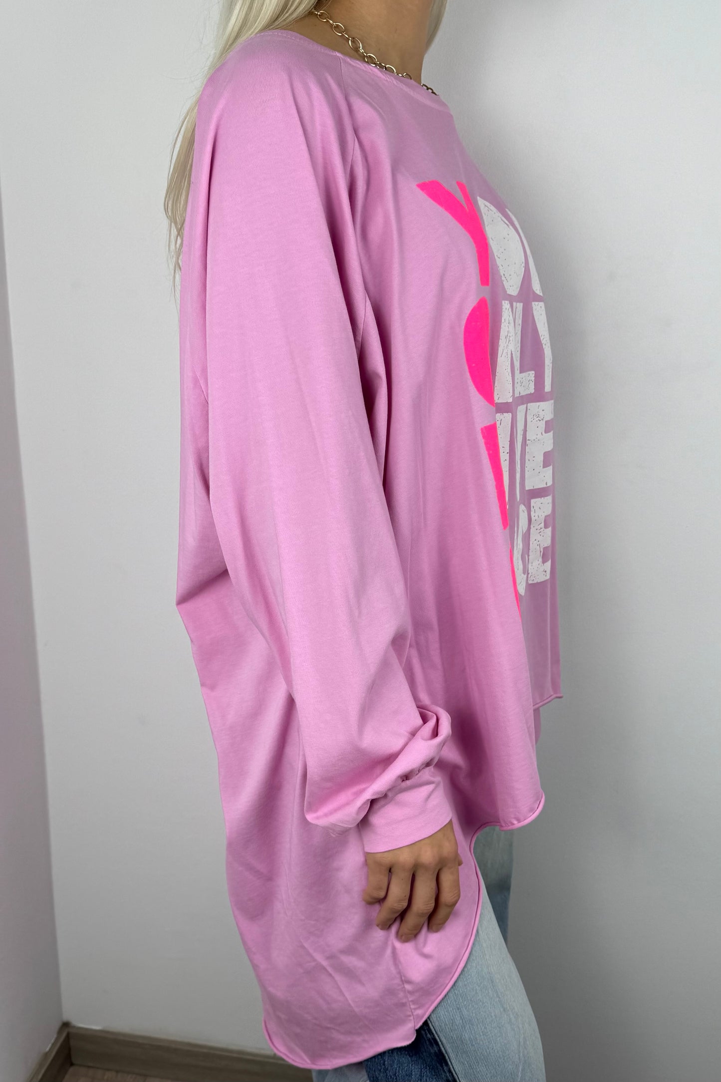 Oversize Shirt „YOLO“ –Barbie Pink