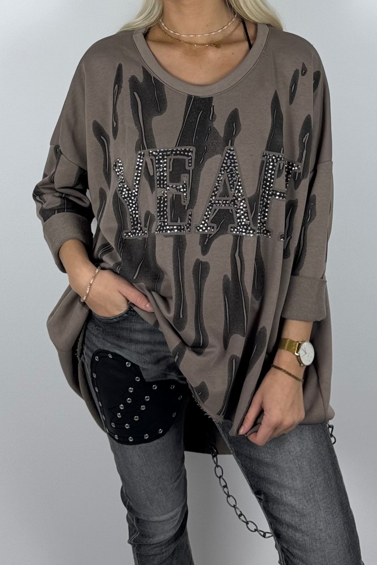 Damen-Sweatshirt mit „YEAH“-Schriftzug und Glitzersteinen-Mud