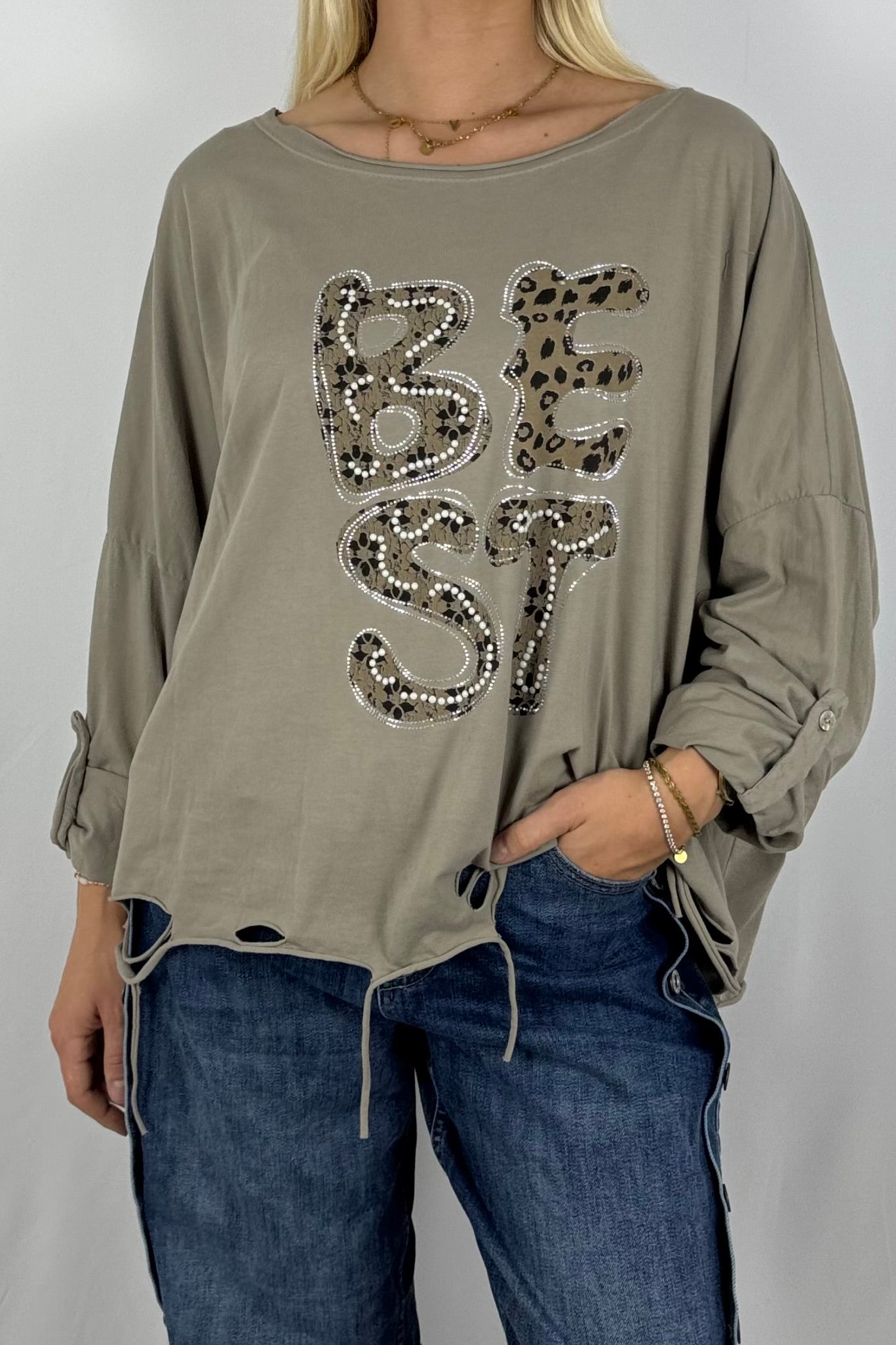 Oversize-Shirt „BEST“ mit Leo-Print und Strass-Details-Mud