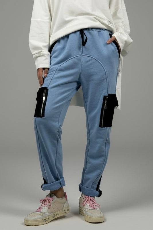 Hose mit Kontrastdetails & Reißverschlusstaschen-Hellblau
