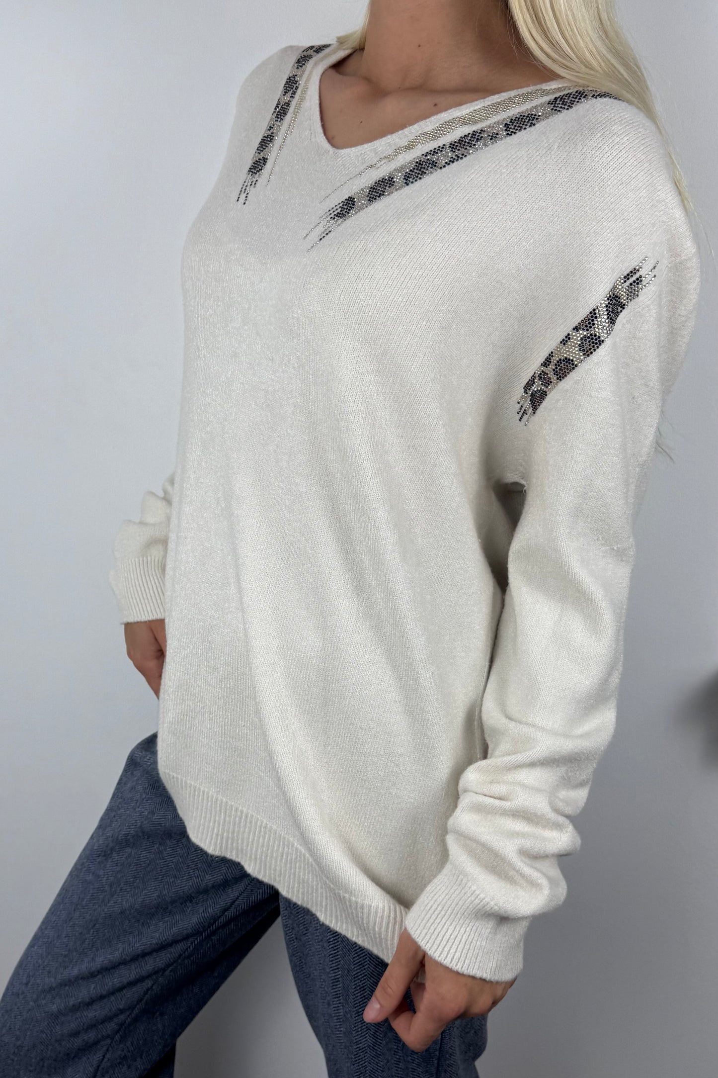 Feinstrick Pullover mit Glitzer-Details und V-Ausschnitt-Weiß