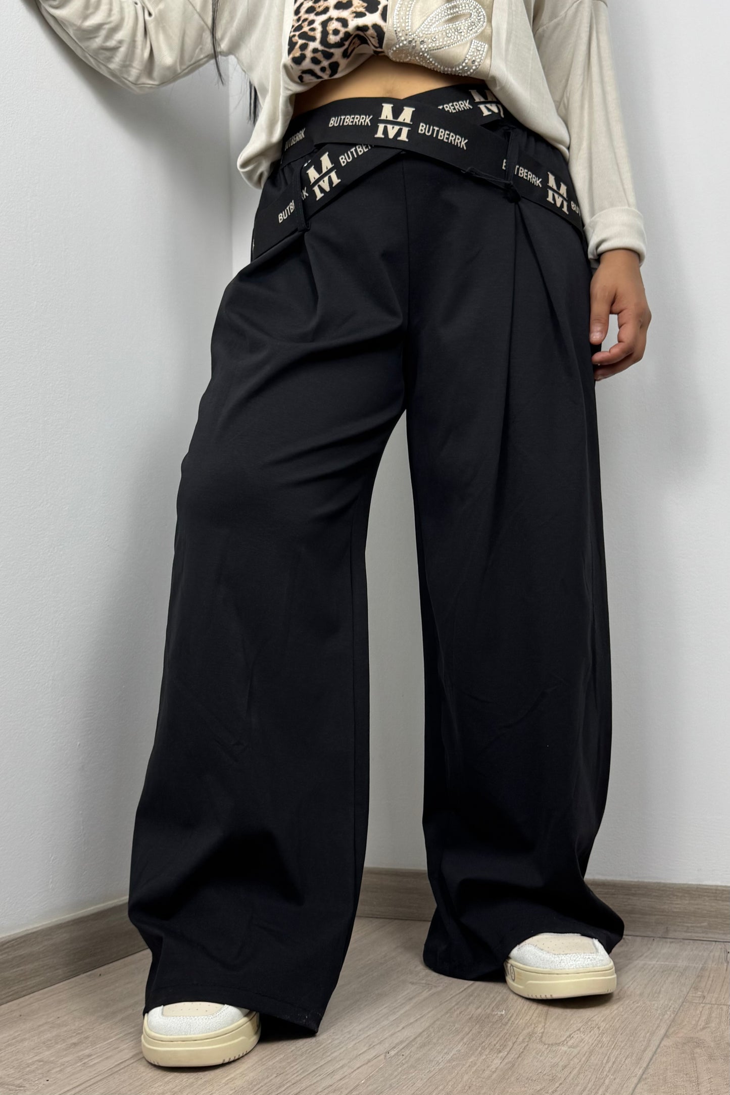 Trendige Culotte mit elastischem Bund und Logo-Bändern