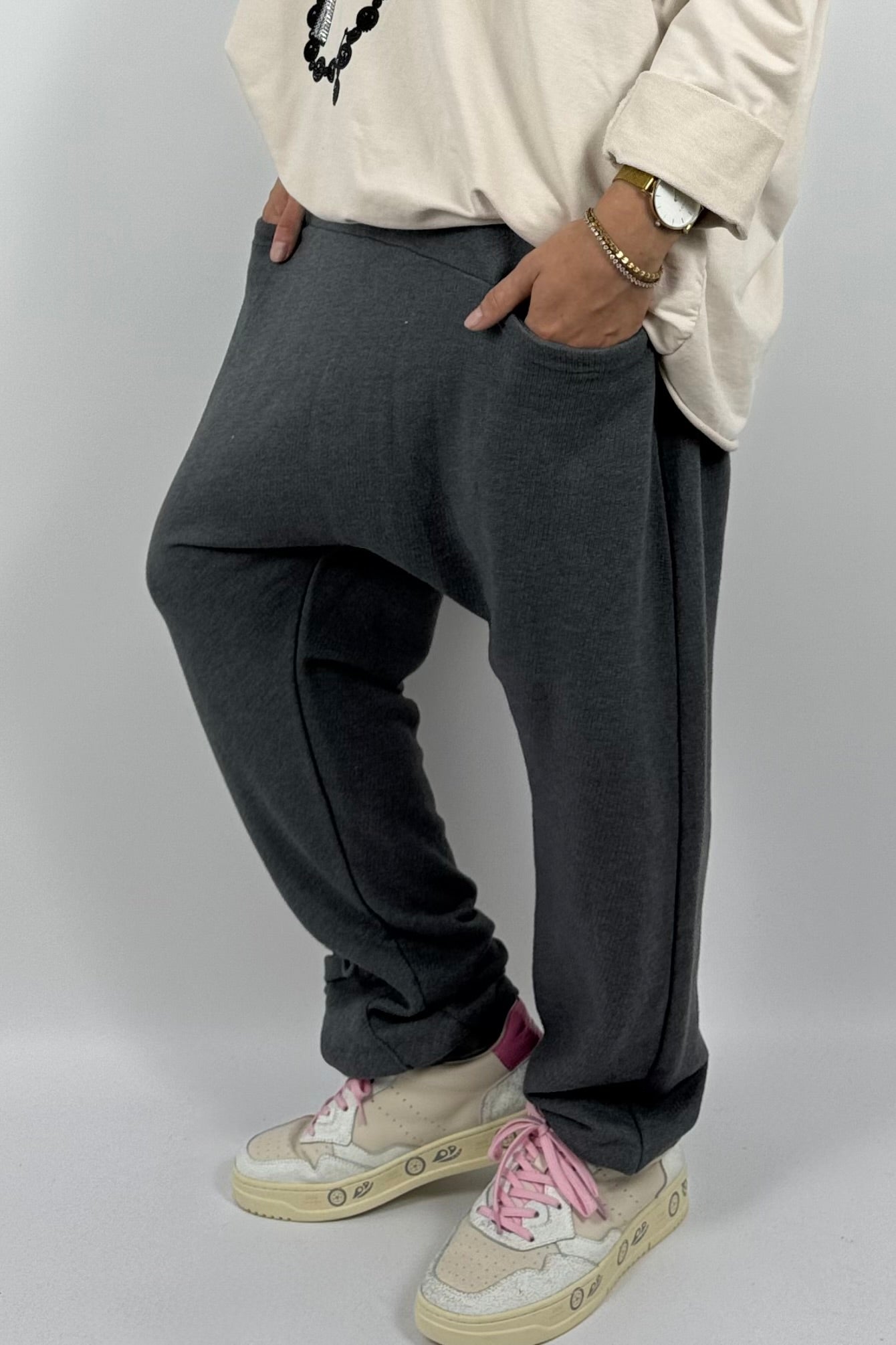 Lässige Baggy-Hose mit Taschen – grau