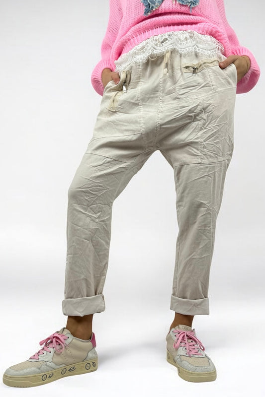 Hose mit elastischem Bund & Reißverschlusstaschen-Beige