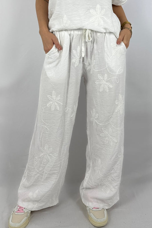 Bestickte Viskose-Hose – luftig & bequem -Weiß