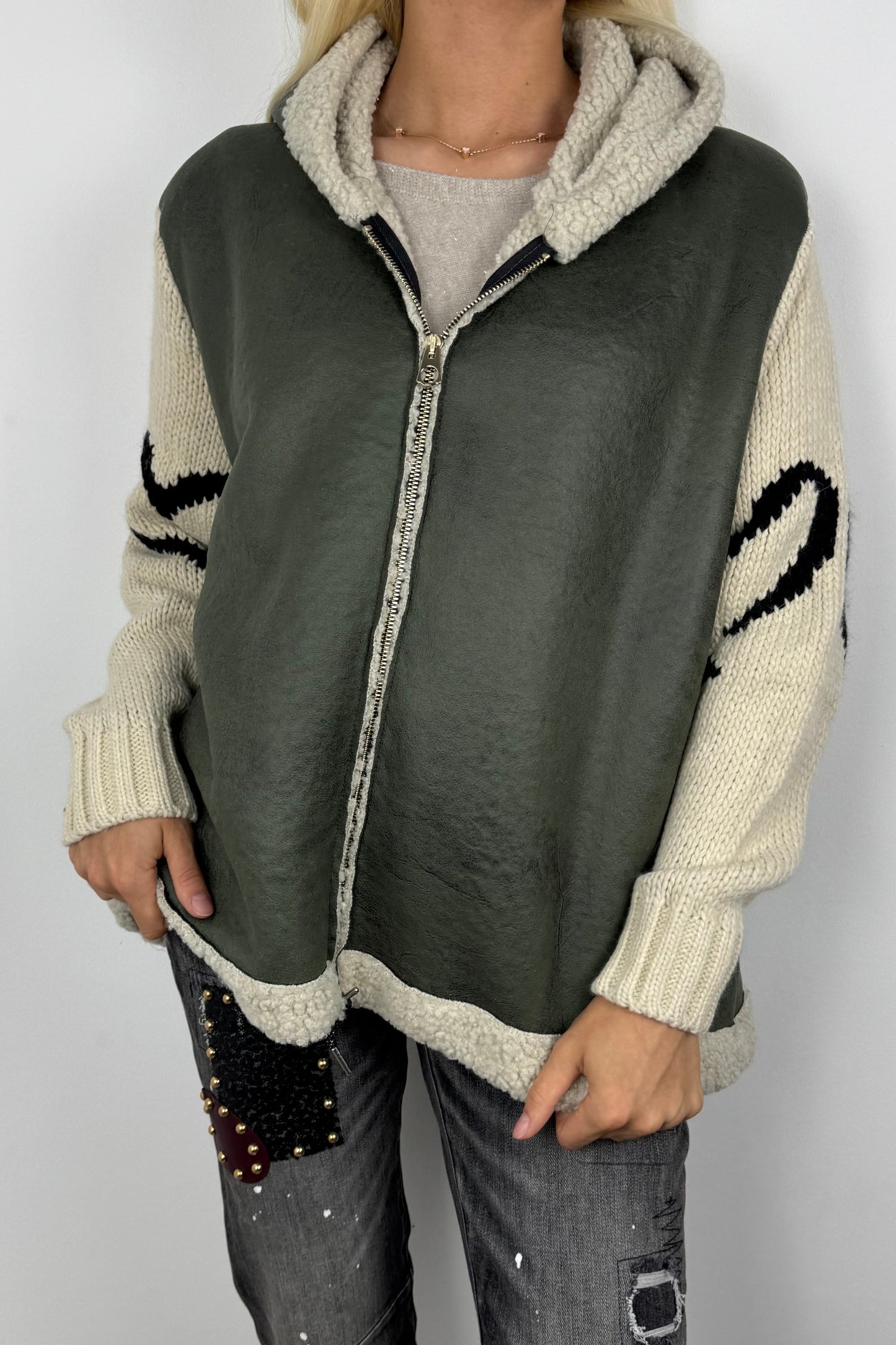Jacke mit Teddyfutter und Strickärmeln –Khaki
