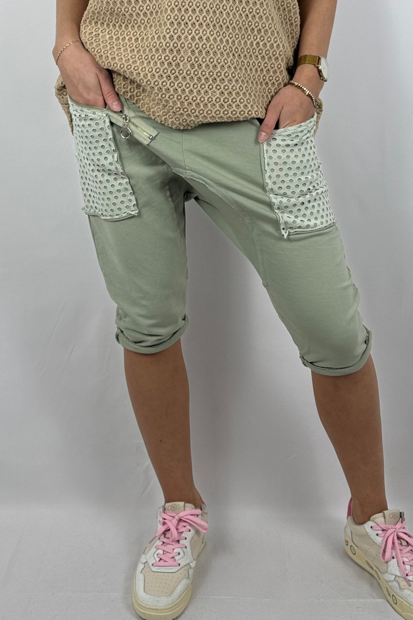 Baggy-Shorts mit Reißverschluss-Detail und Struktur-Einsätzen-Khaki
