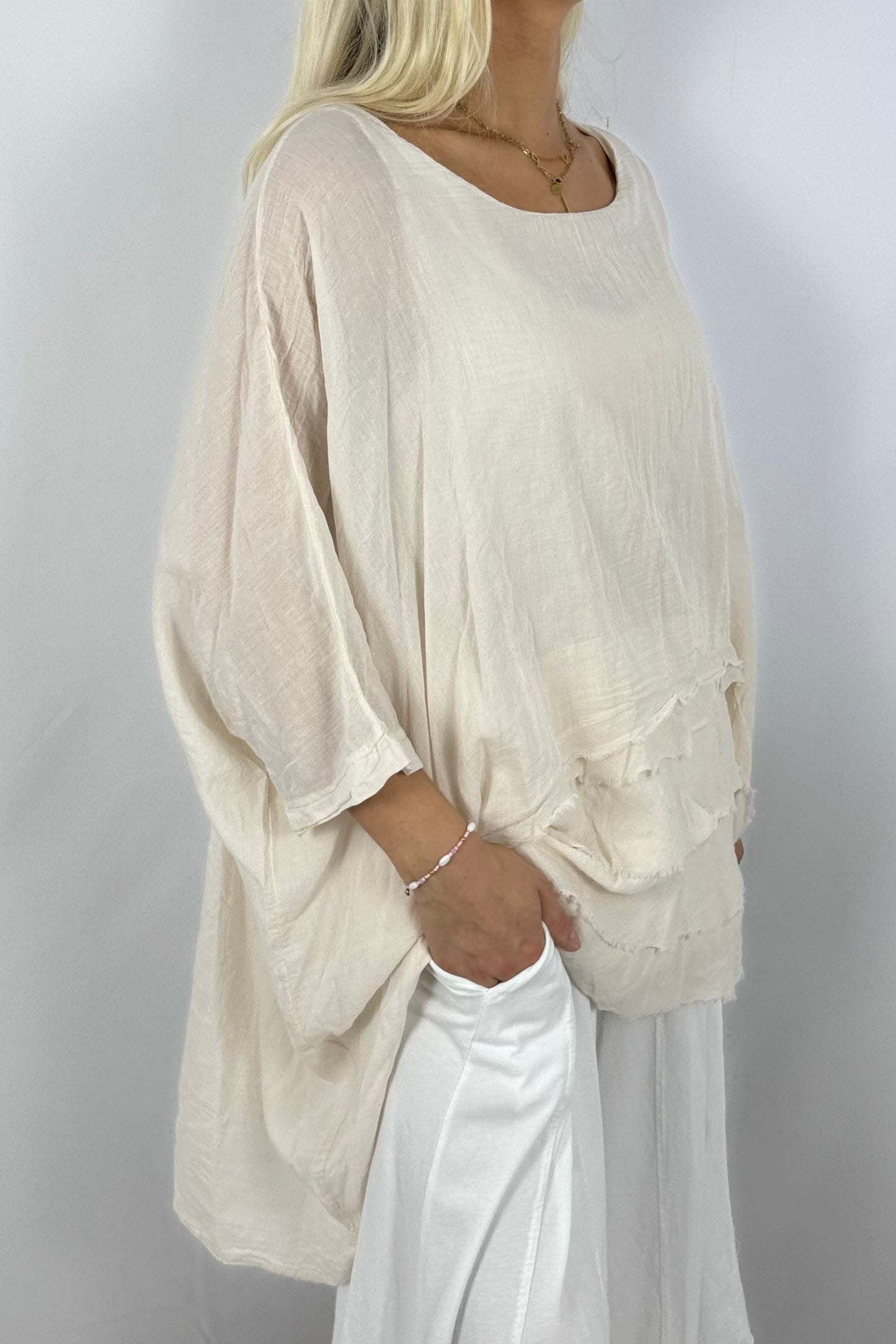 Oversize Baumwollshirt mit Volant-Rückseite-Beige