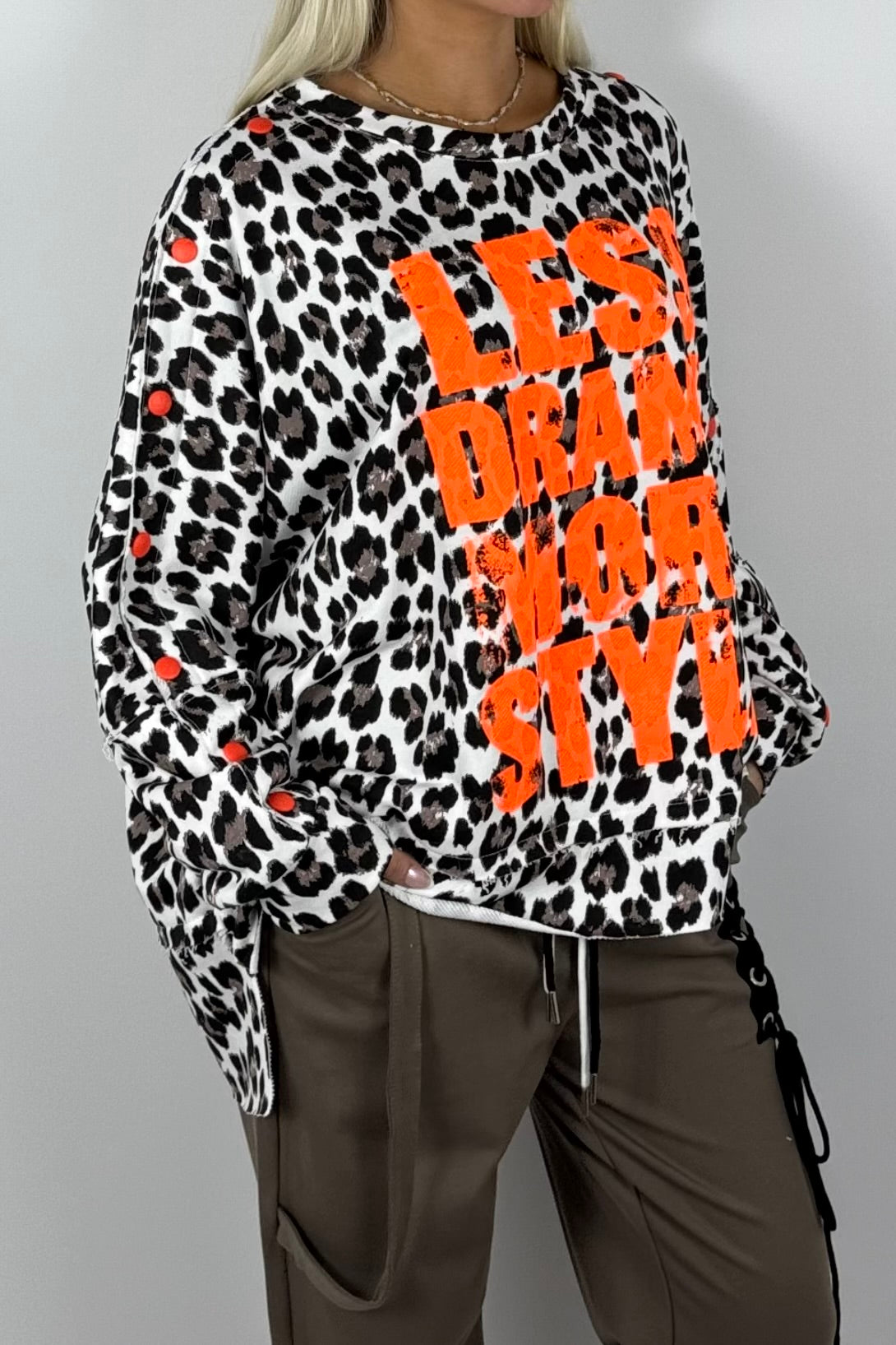 Damen Oversize Sweatshirt mit Leo-Print – Weiß