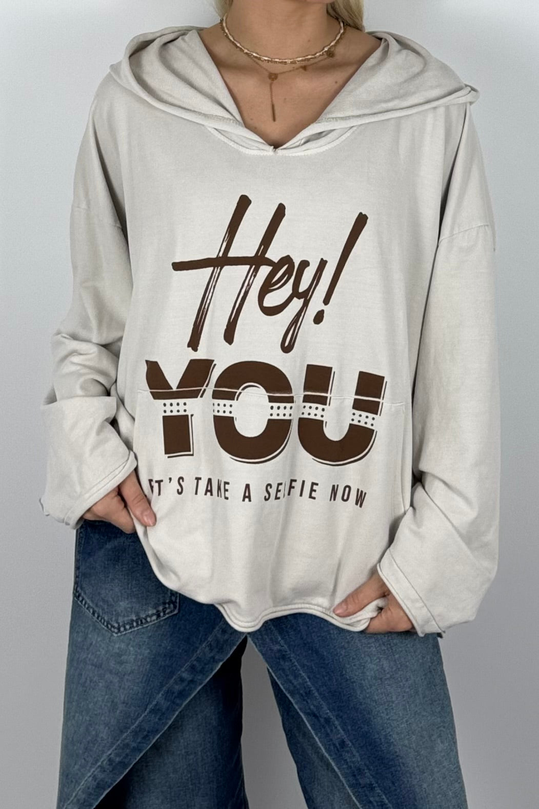 Damen Oversize Hoodie „Hey You“ mit Kapuze – Beige